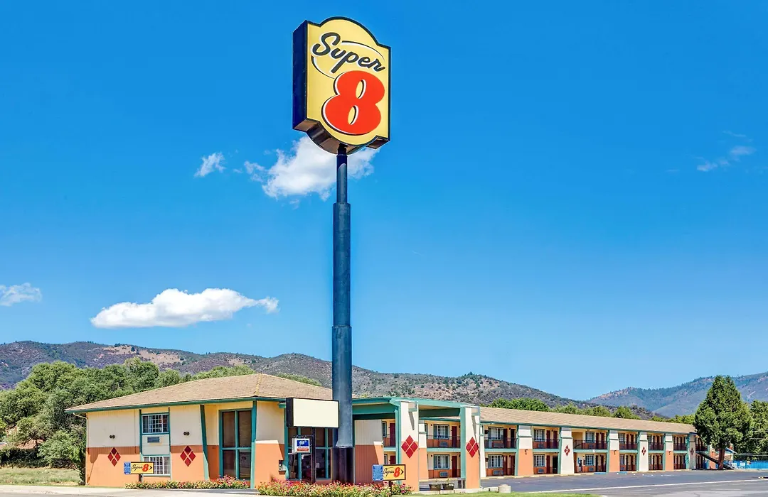 Super 8 By Wyndham Yreka-1