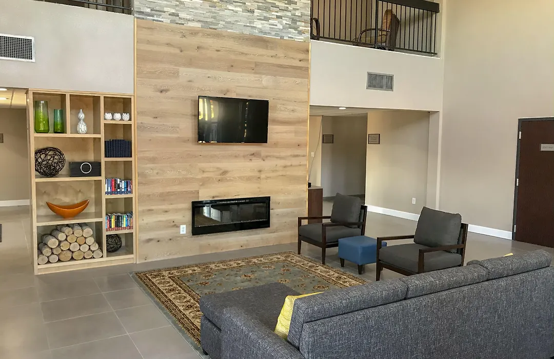 Comfort Suites Shenandoah-The Woodlands-1