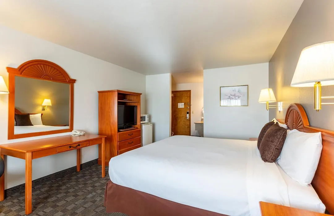 Americas Best Value Inn Burns-1