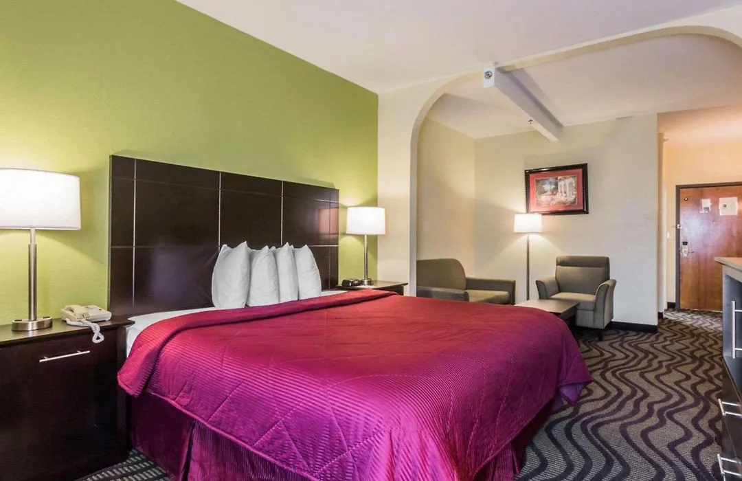 Quality Inn & Suites North Montgomery-1