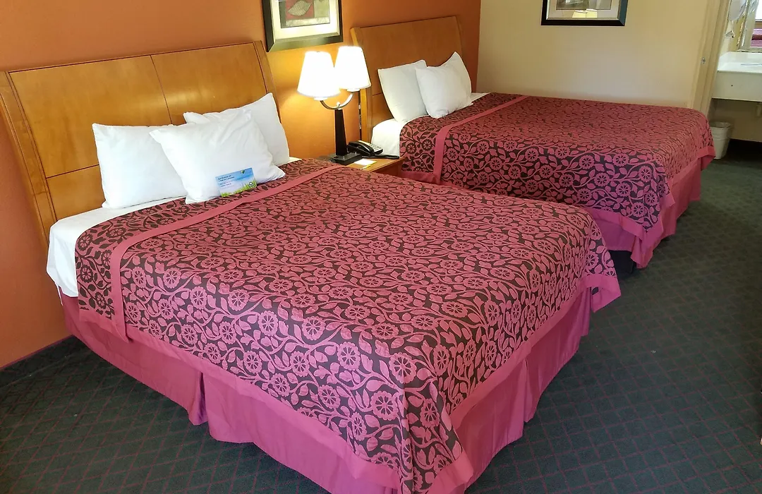 Hotel Blue Fairfield Tx-1