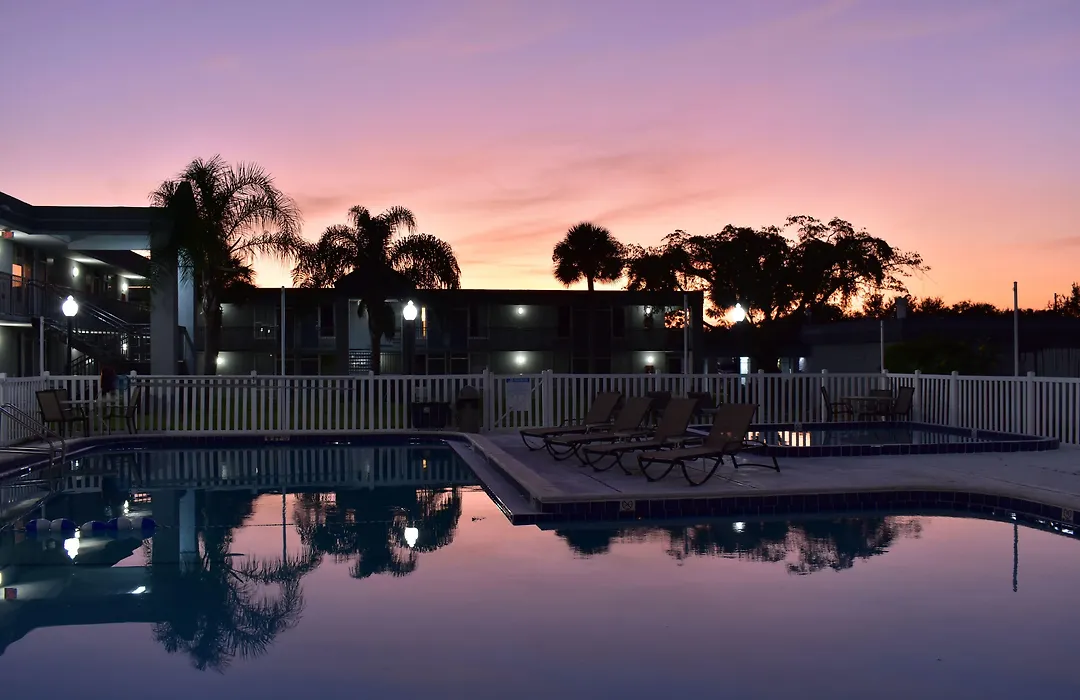 Super 8 By Wyndham Ocala I-75-1