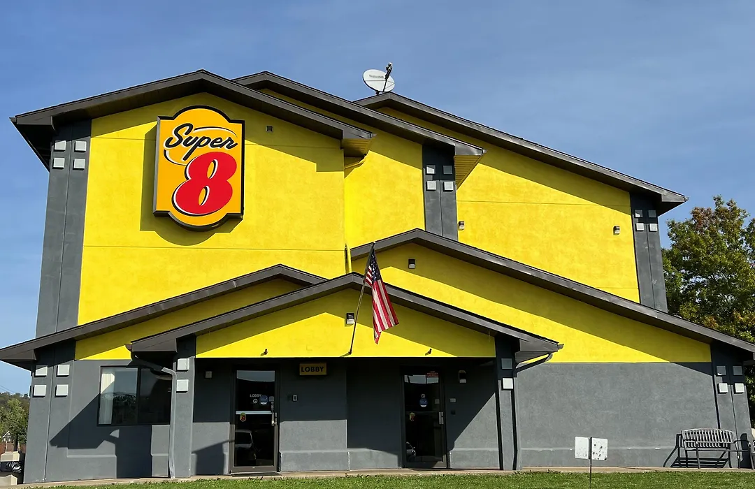 Super 8 By Wyndham Marietta-1