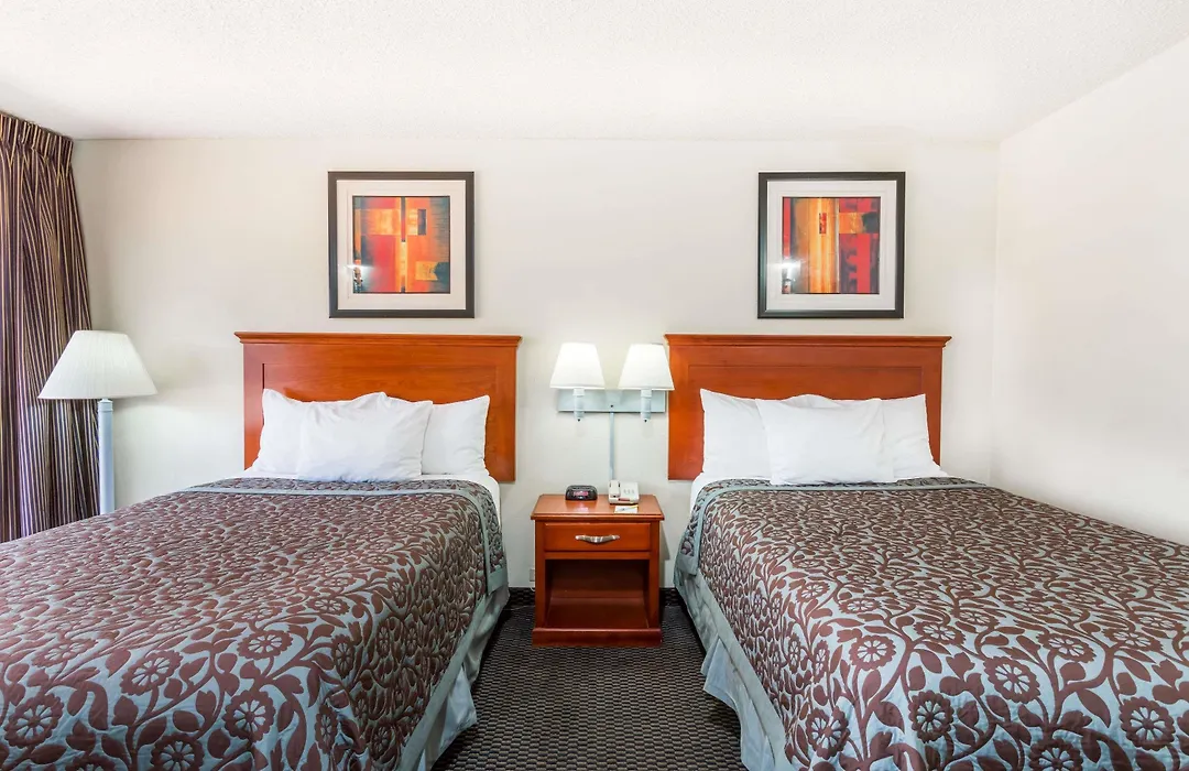 Days Inn By Wyndham Charlottesville/University Area-1