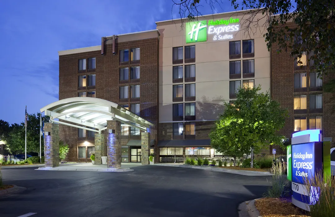 Holiday Inn Express & Suites Bloomington West By Ihg-1