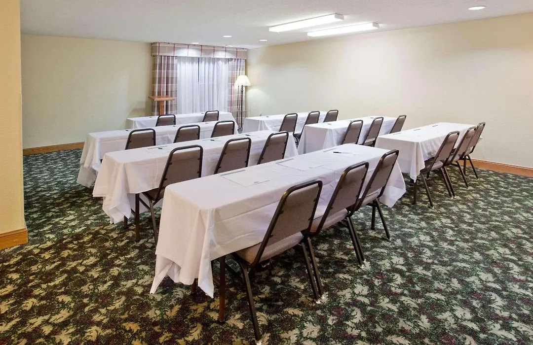 Country Inn & Suites By Radisson, Hiram, Ga-1