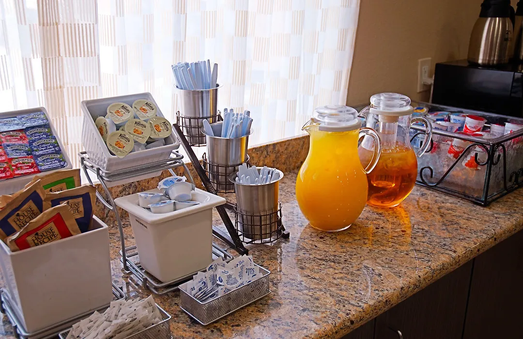 Super 8 By Wyndham Irving/Dfw Apt/North-1
