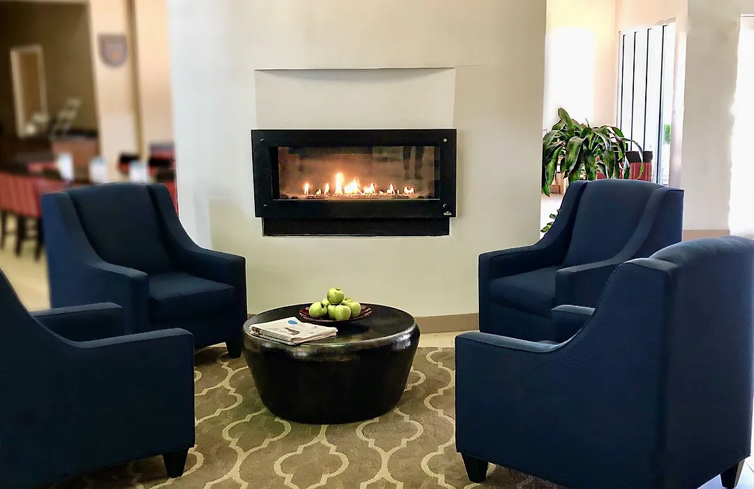 Quality Suites Waldorf-1