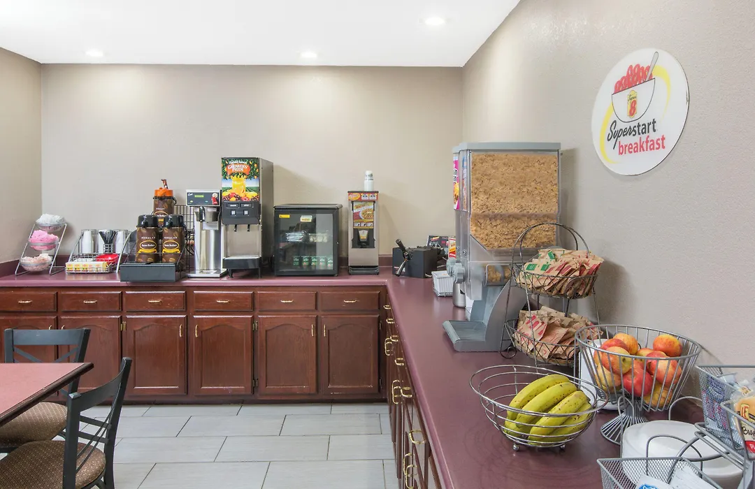 Super 8 By Wyndham Southaven-1