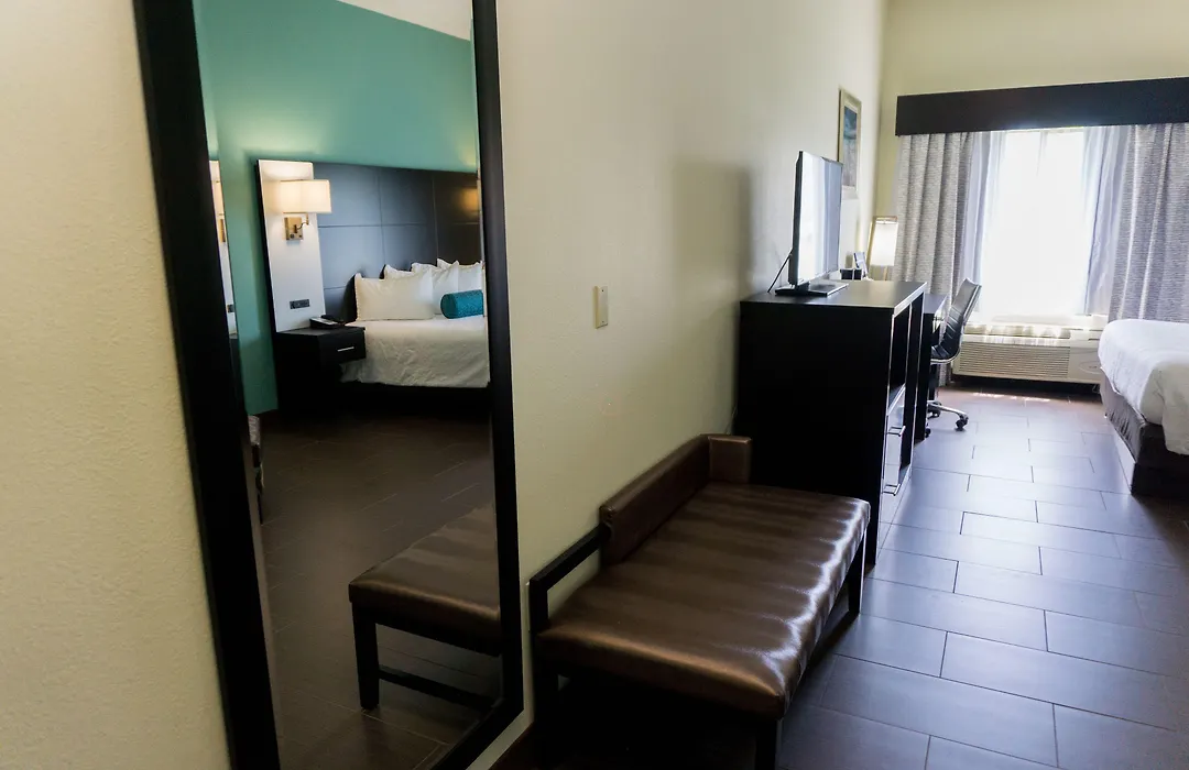 Best Western Mayport Inn And Suites-1