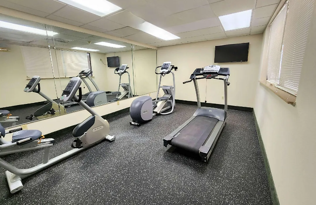 Days Inn & Suites By Wyndham Houston North/Aldine-1