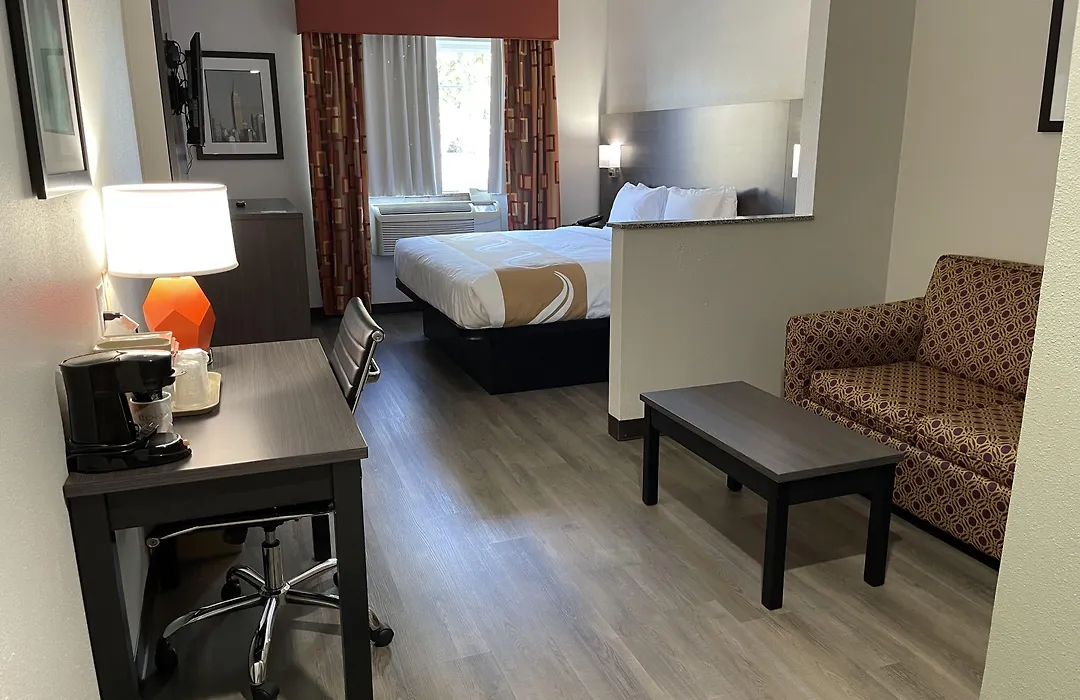Quality Suites Tulsa I-44-1