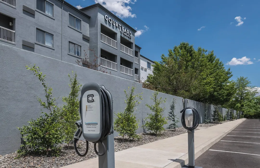 Courtyard By Marriott Reno-1