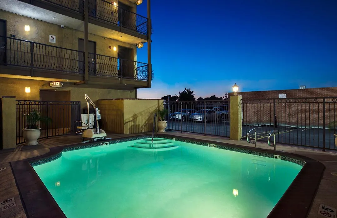The Hotel 39-1