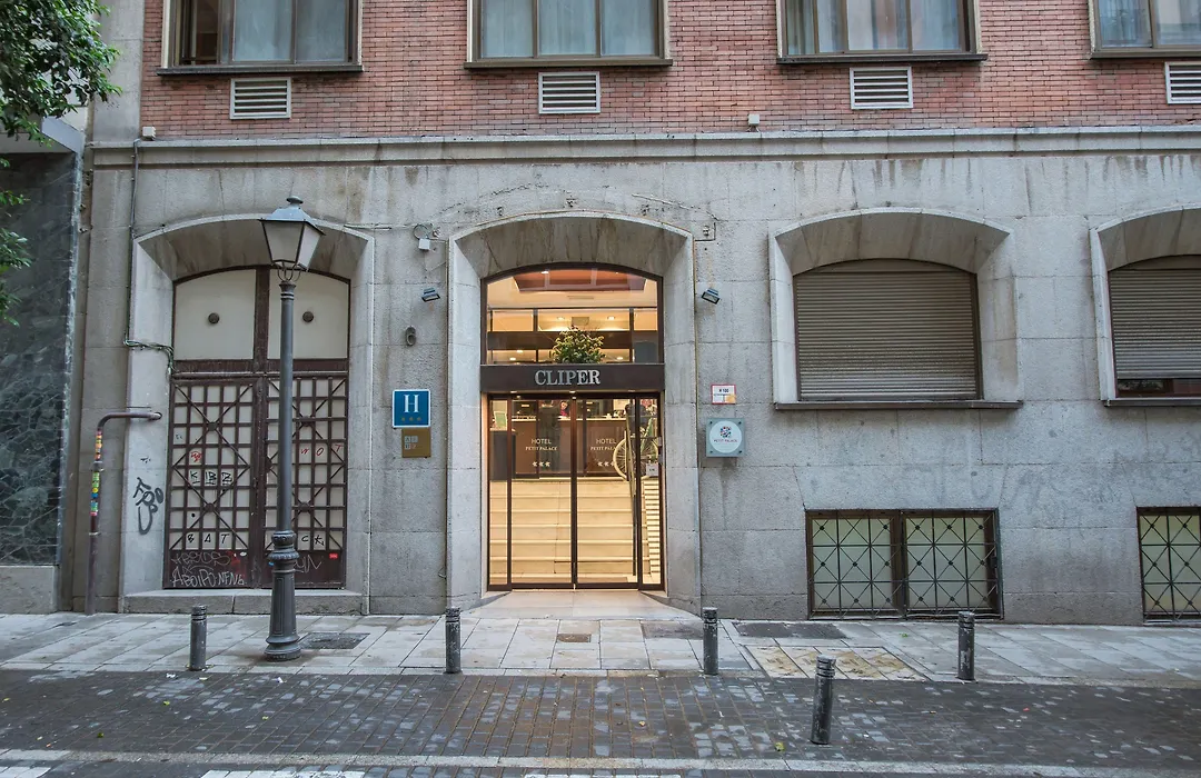 Petit Palace Cliper-Gran Via-1