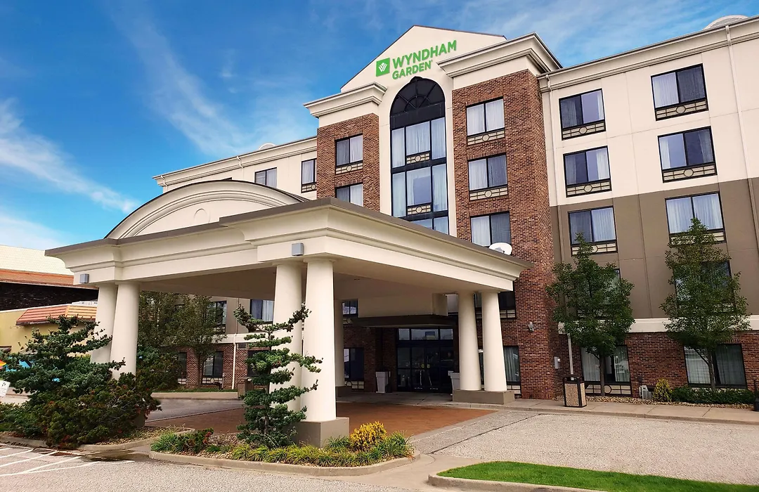 Wyndham Garden Erie-1