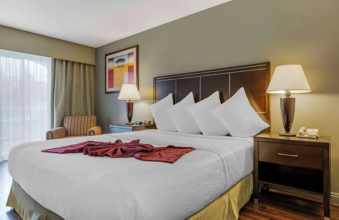 Best Western Plus Palm Desert Resort-1