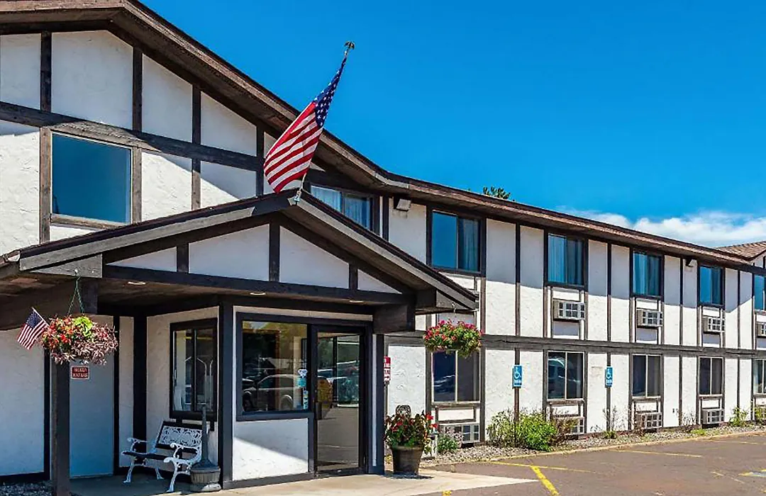 Magnuson Hotel Ironwood-1
