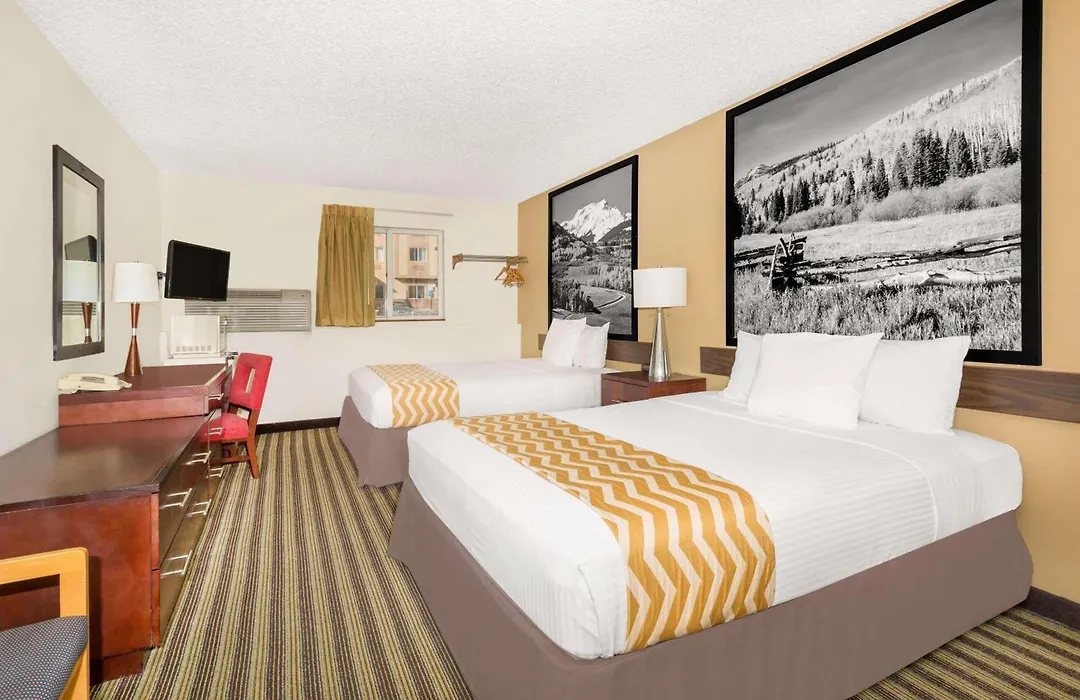 Travelodge By Wyndham Loveland/Fort Collins Area-1
