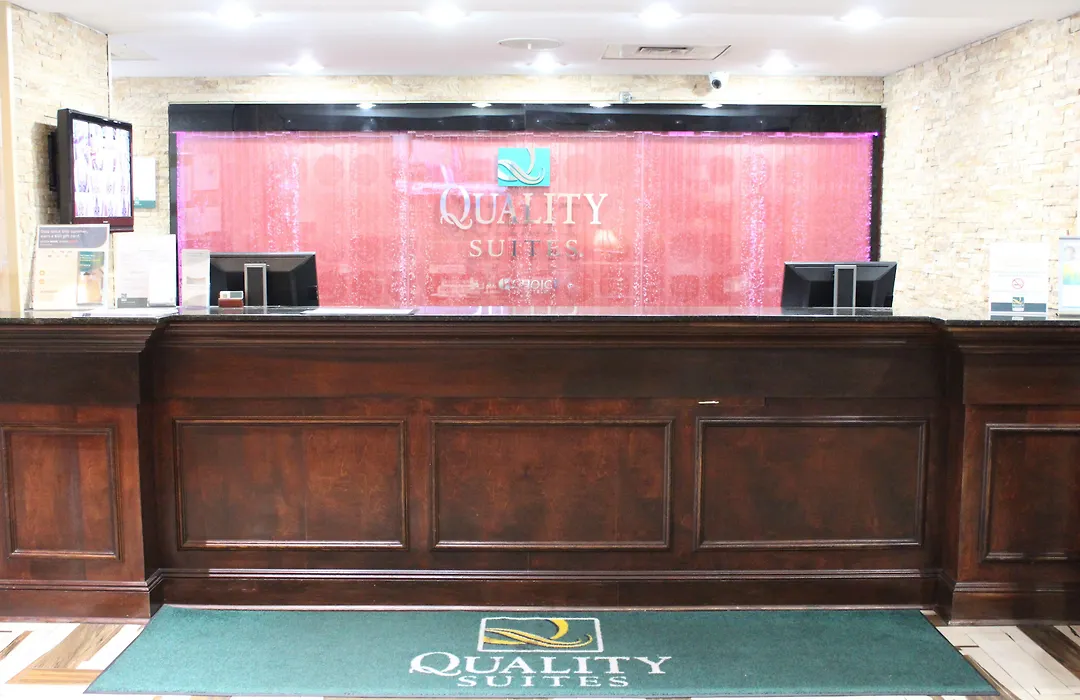 Quality Suites Nyc Gateway-1