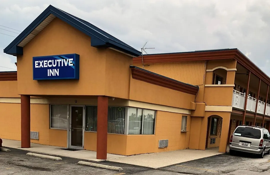 Executive Inn-1