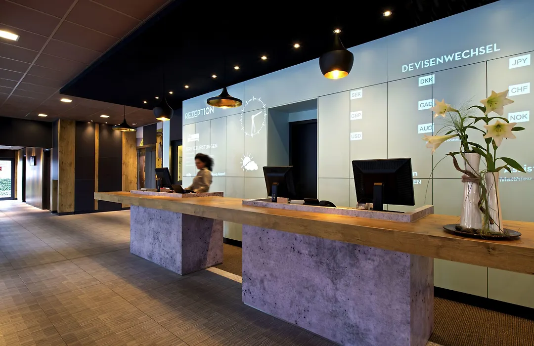 ibis Hotel Hamburg Airport-1