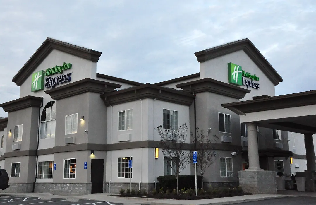 Holiday Inn Express & Suites Jackson By Ihg-1