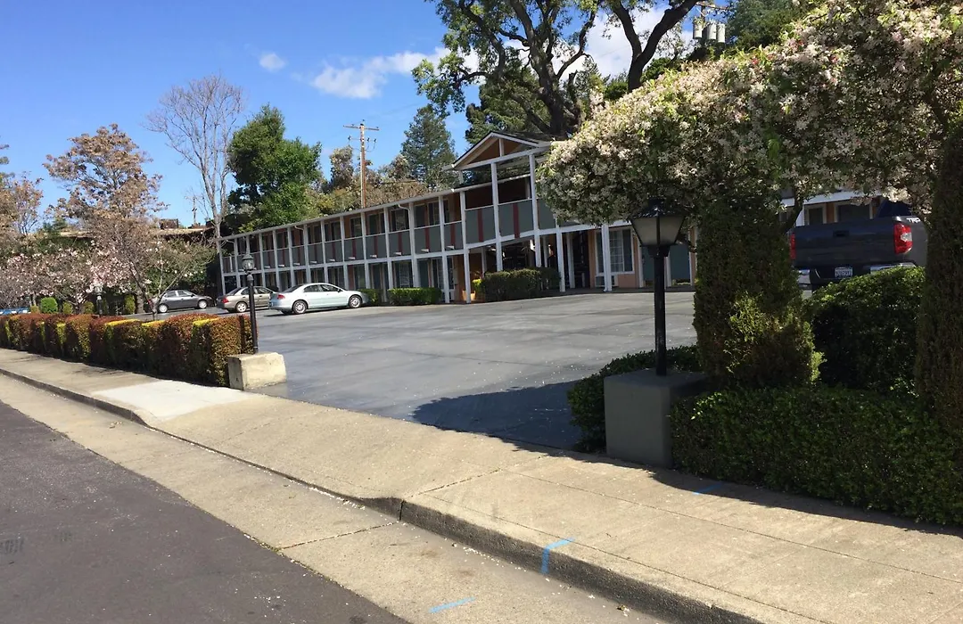Oak Motel-1