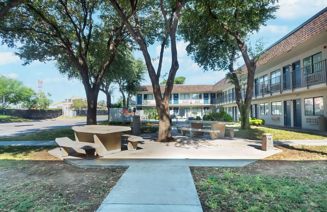 Motel 6-Del Rio, Tx-1