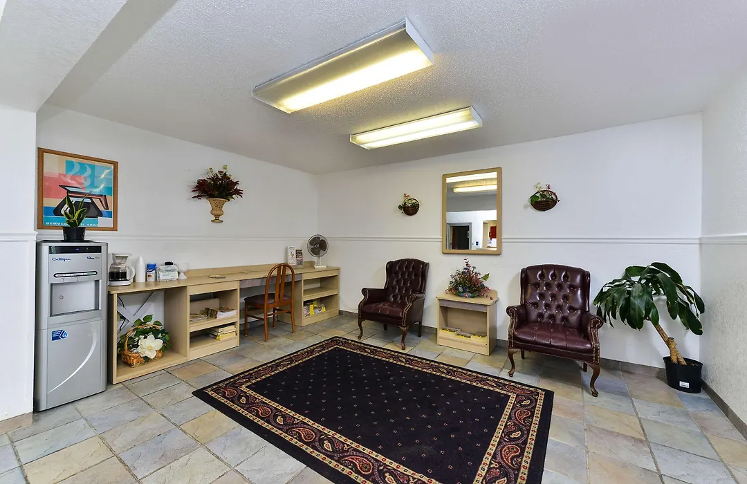 Americas Best Value Inn Jefferson City-1