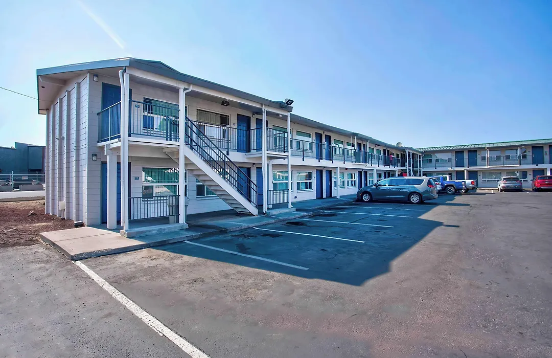 Motel 6-Bend, Or-1