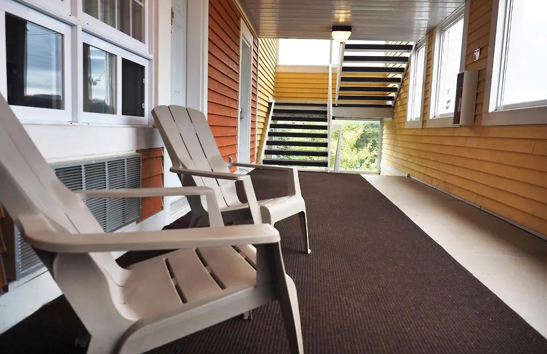 Hotel&Suites Les Laurentides-1