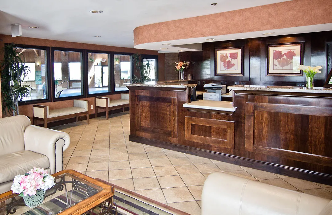 Christopher Inn And Suites-1