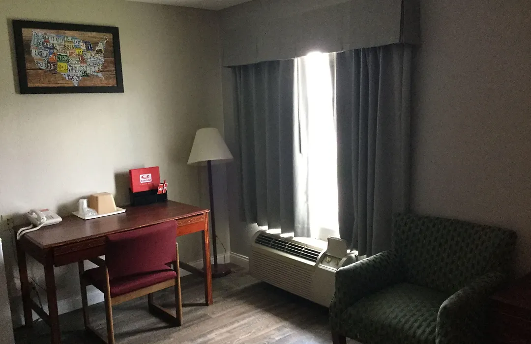Econo Lodge Lincoln-1
