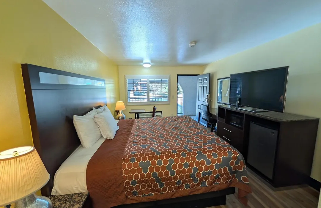 Crossroads Inn - Downtown Sacramento-1