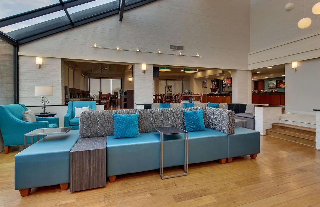 Pear Tree Inn St. Louis Airport-1