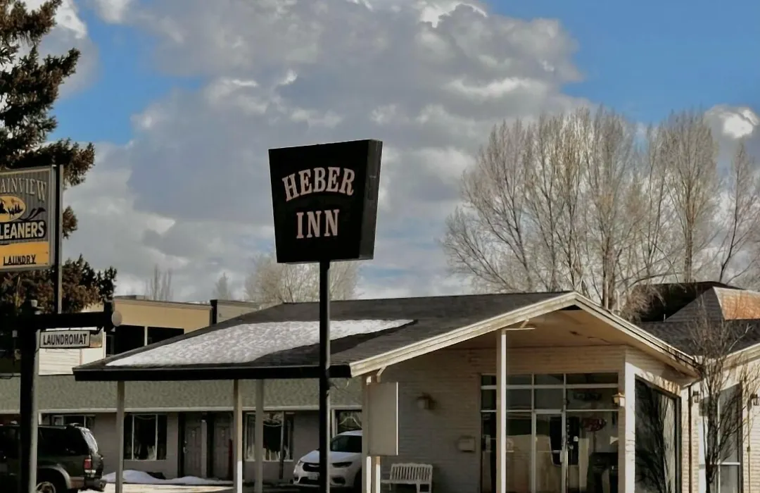 Heber Inn-1