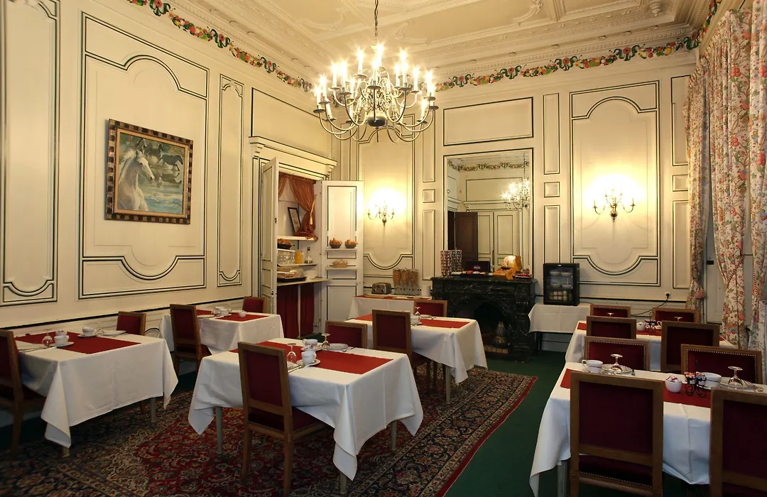 Château De La Motte Fenelon-1