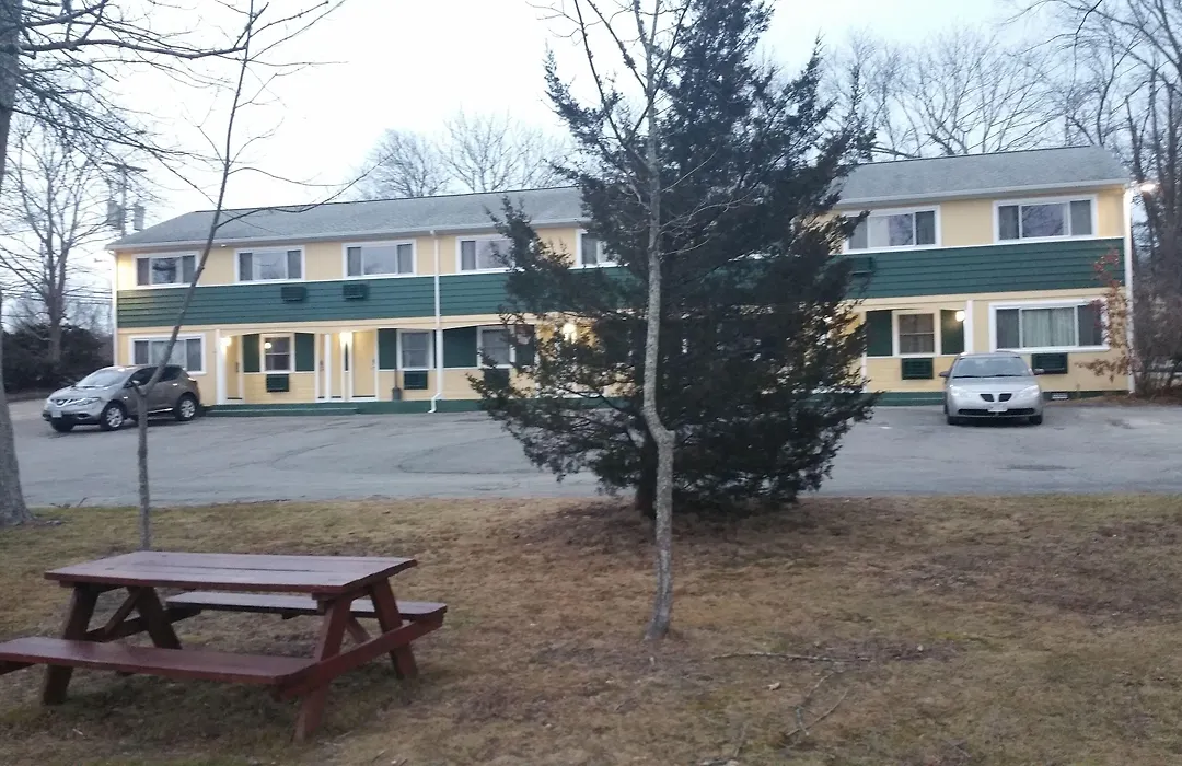 Dartmouth Motor Inn-1