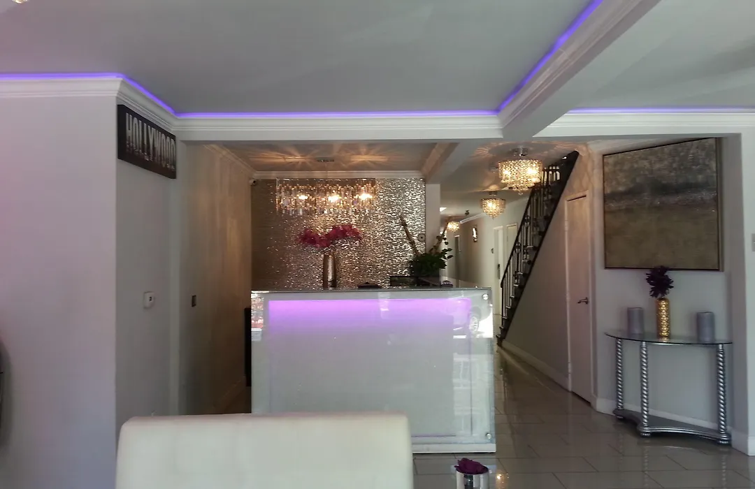 Hollywood Vip Hotel-1