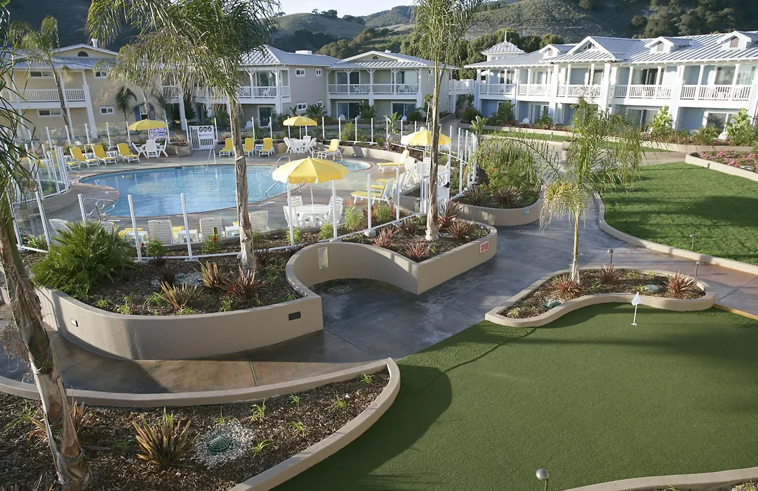 Avila Lighthouse Suites-1