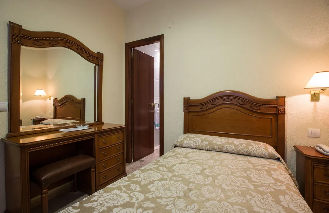 Hotel Riviera-1