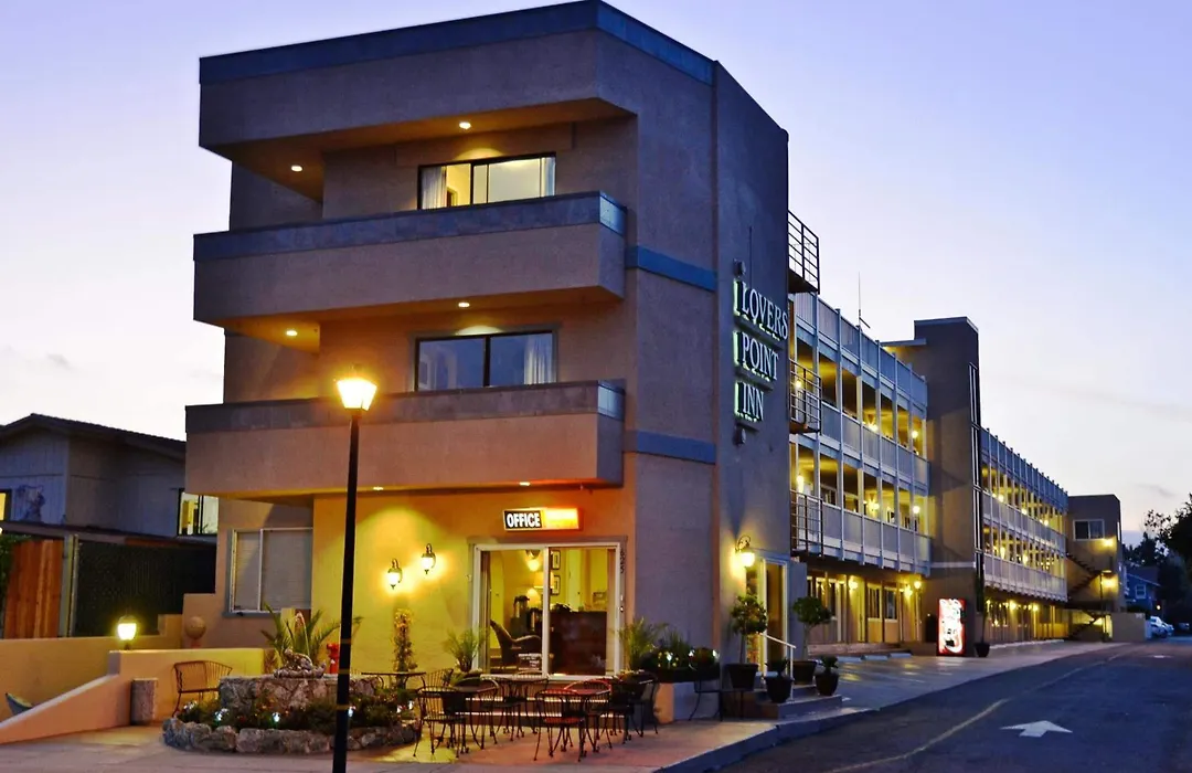 Lovers Point Inn-1