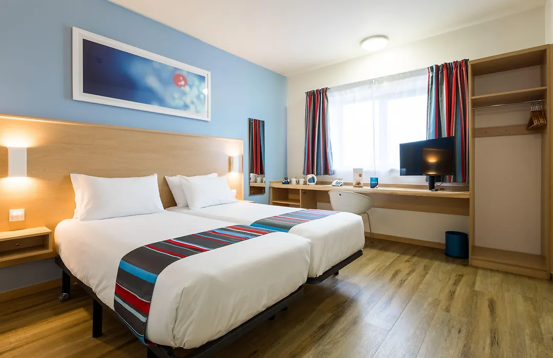 Travelodge Barcelona Fira-1