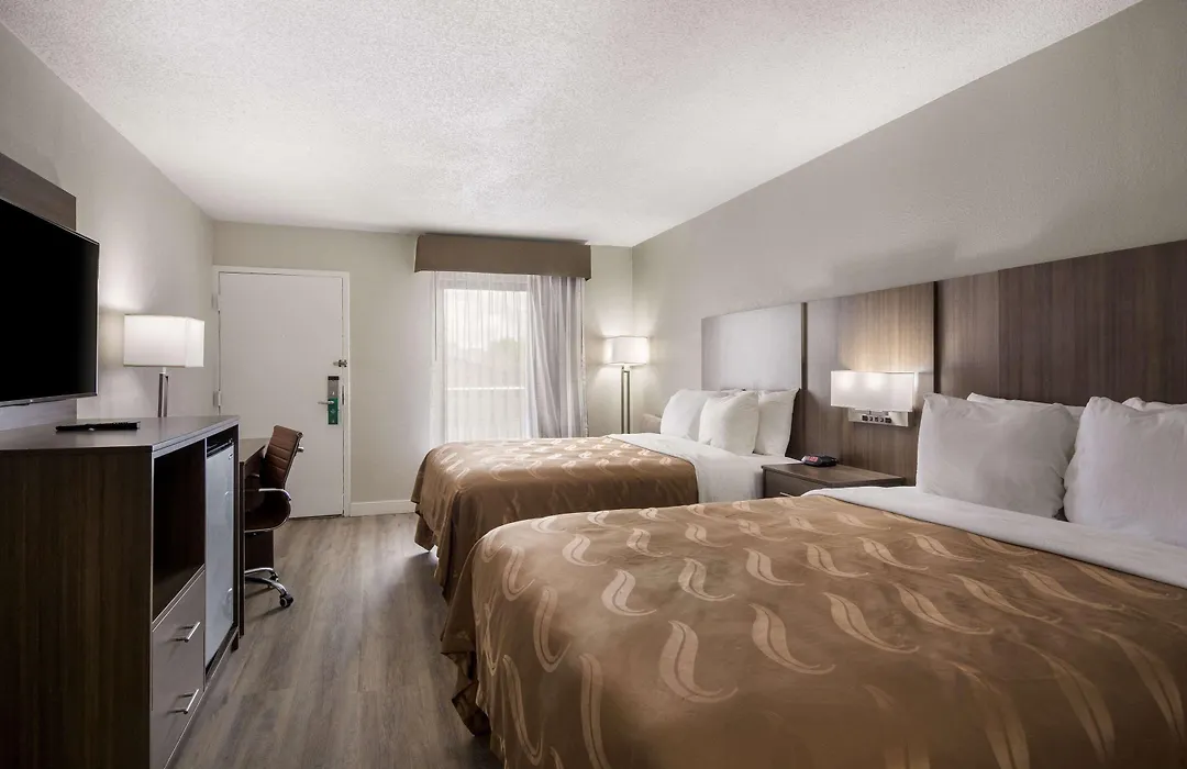 Quality Inn Emporia-1