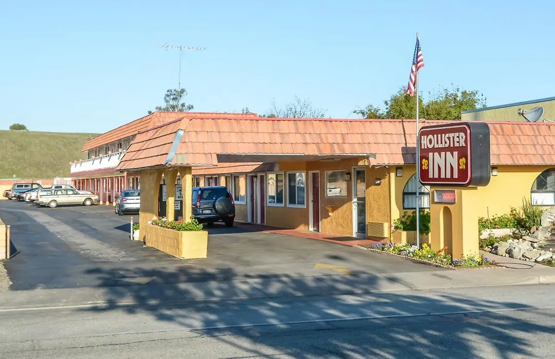 Hollister Inn-1