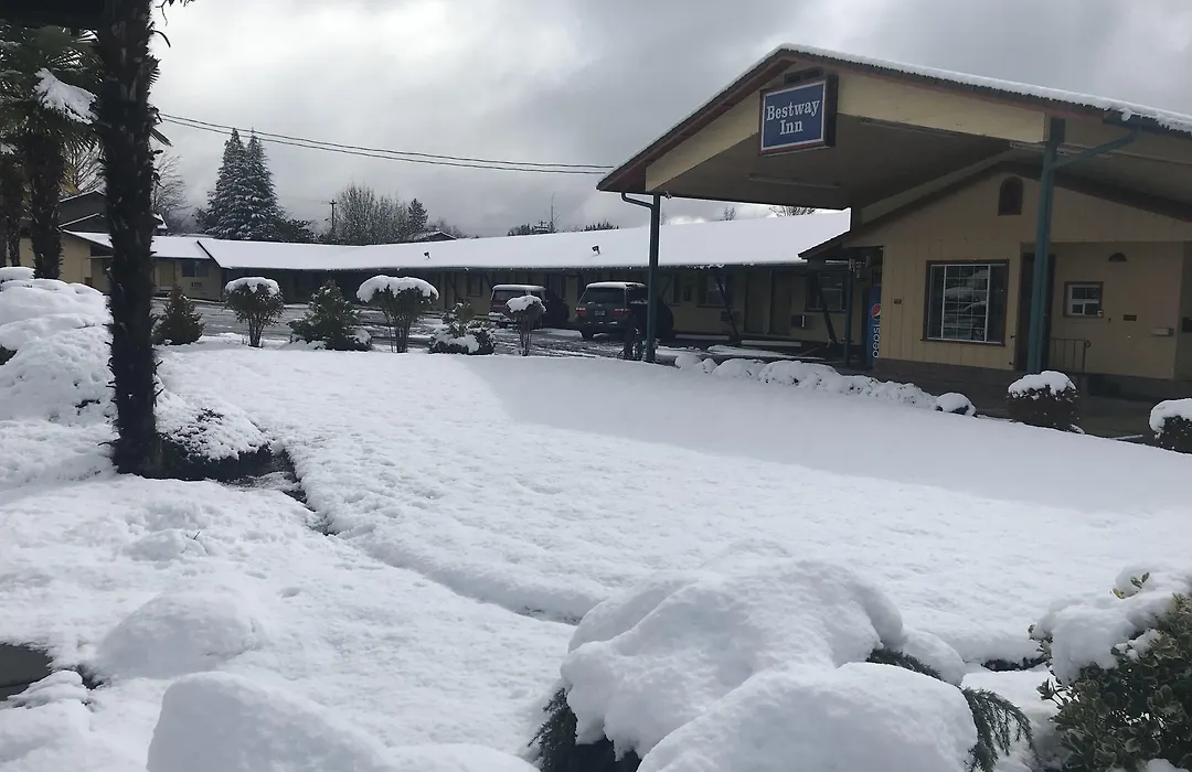 Bestway Inn-1