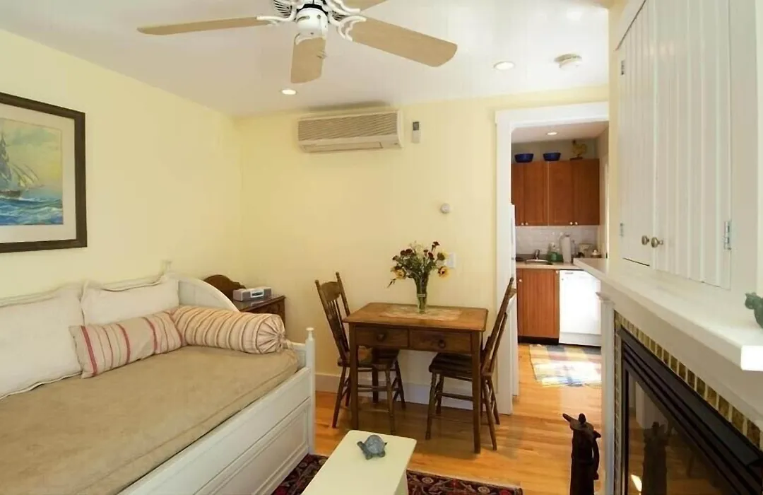 Revere Guest House-1