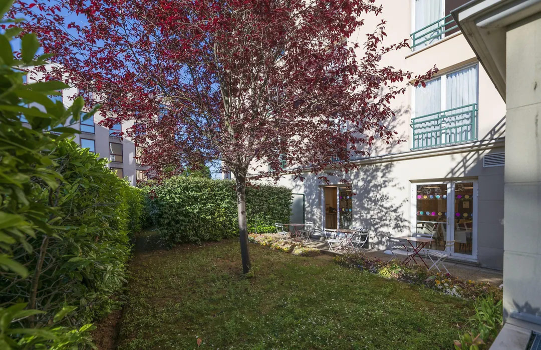 Hotel Cerise Chatou-1