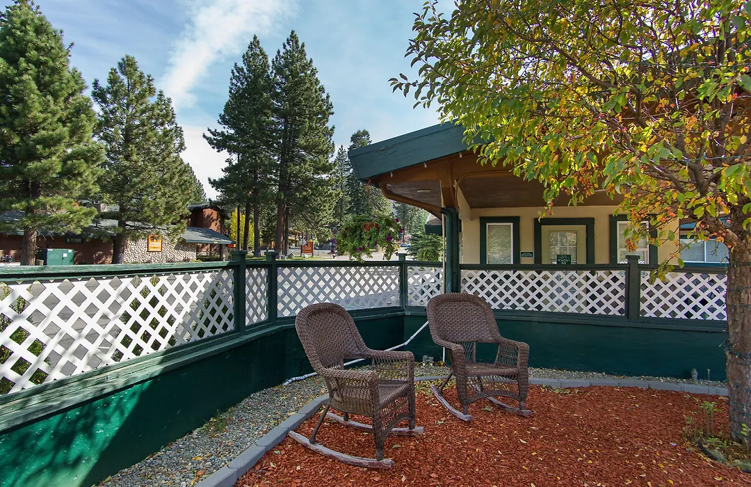 Secrets Inn Lake Tahoe-1